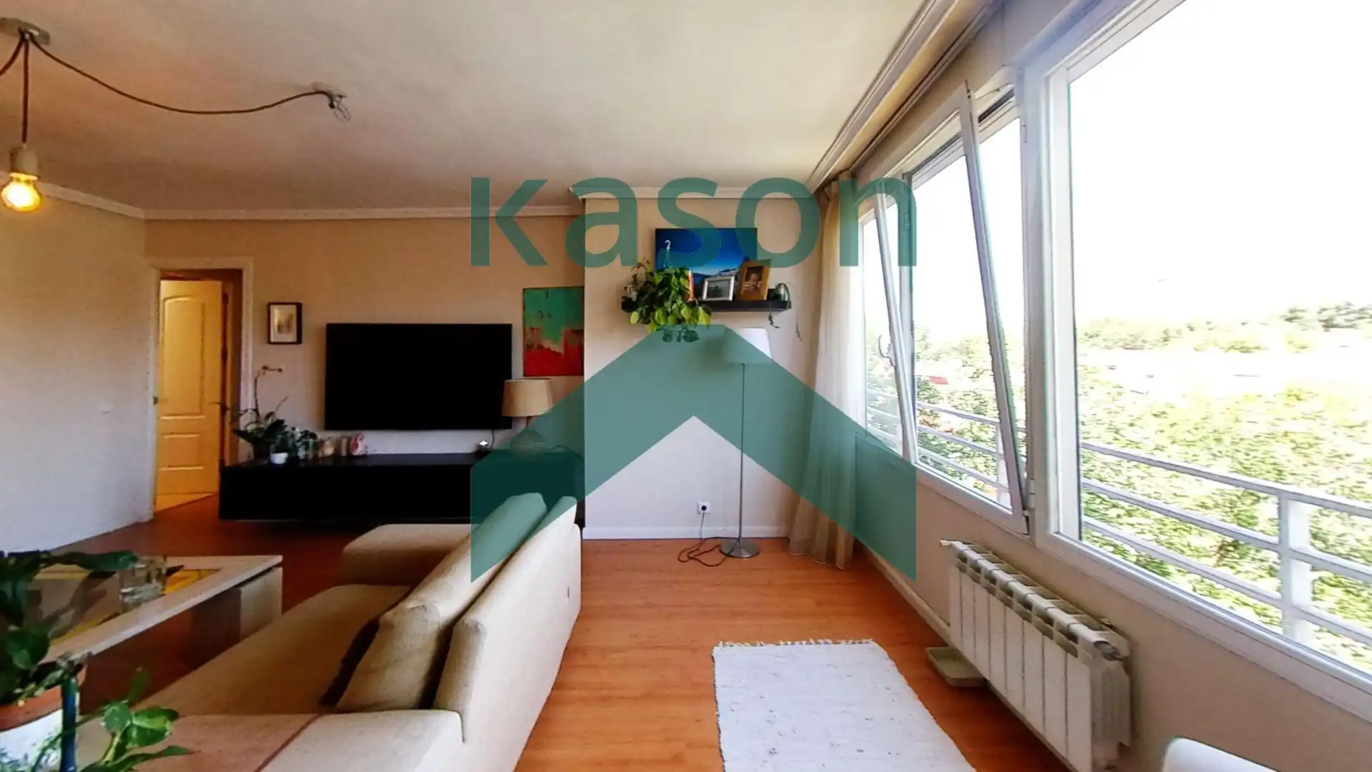 Living room of Flat for sale in Madrid  with Heating and Storage room