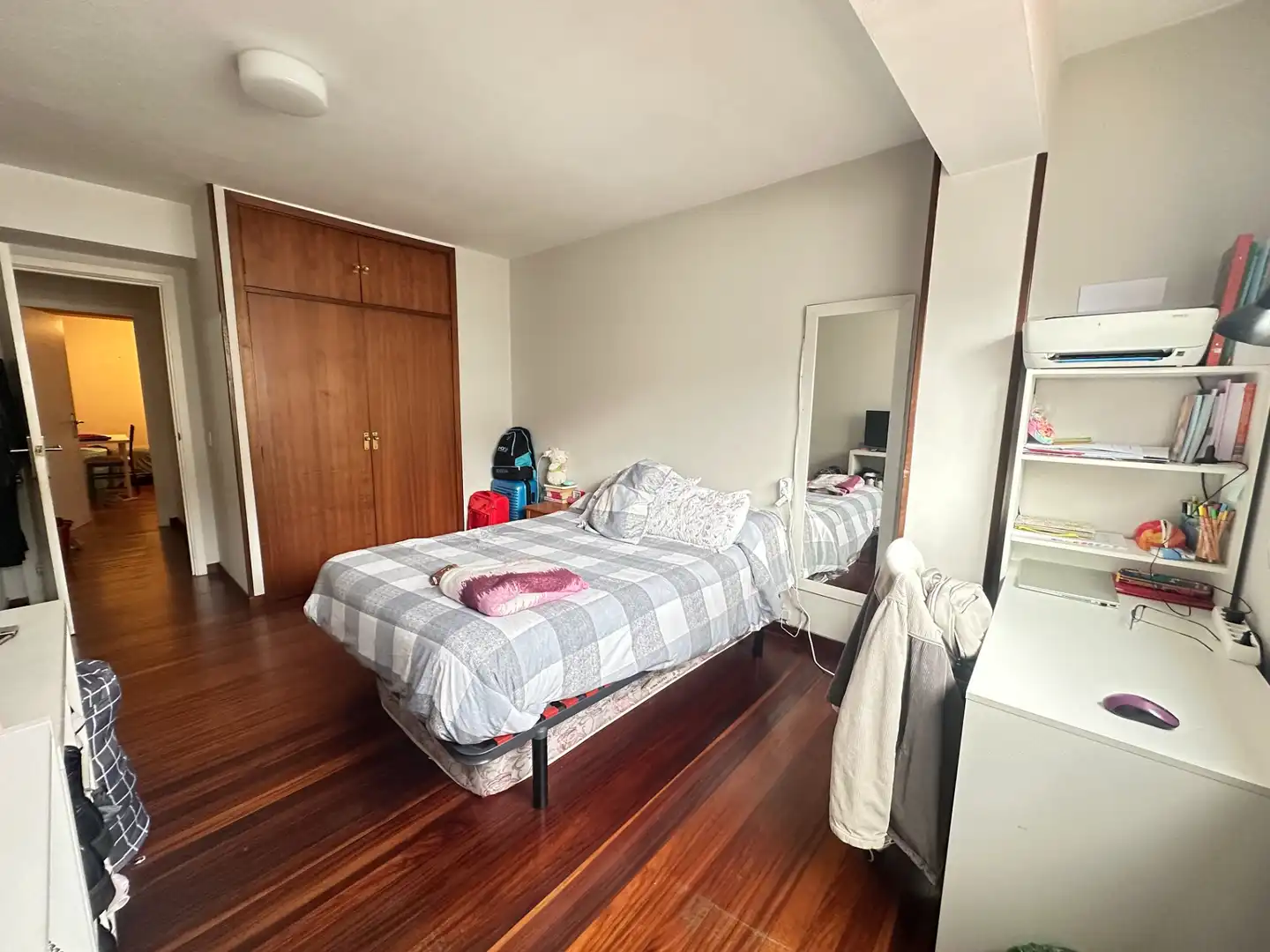 Schlafzimmer von Wohnung zum Verkauf in Santiago de Compostela  mit Heizung und Möbliert