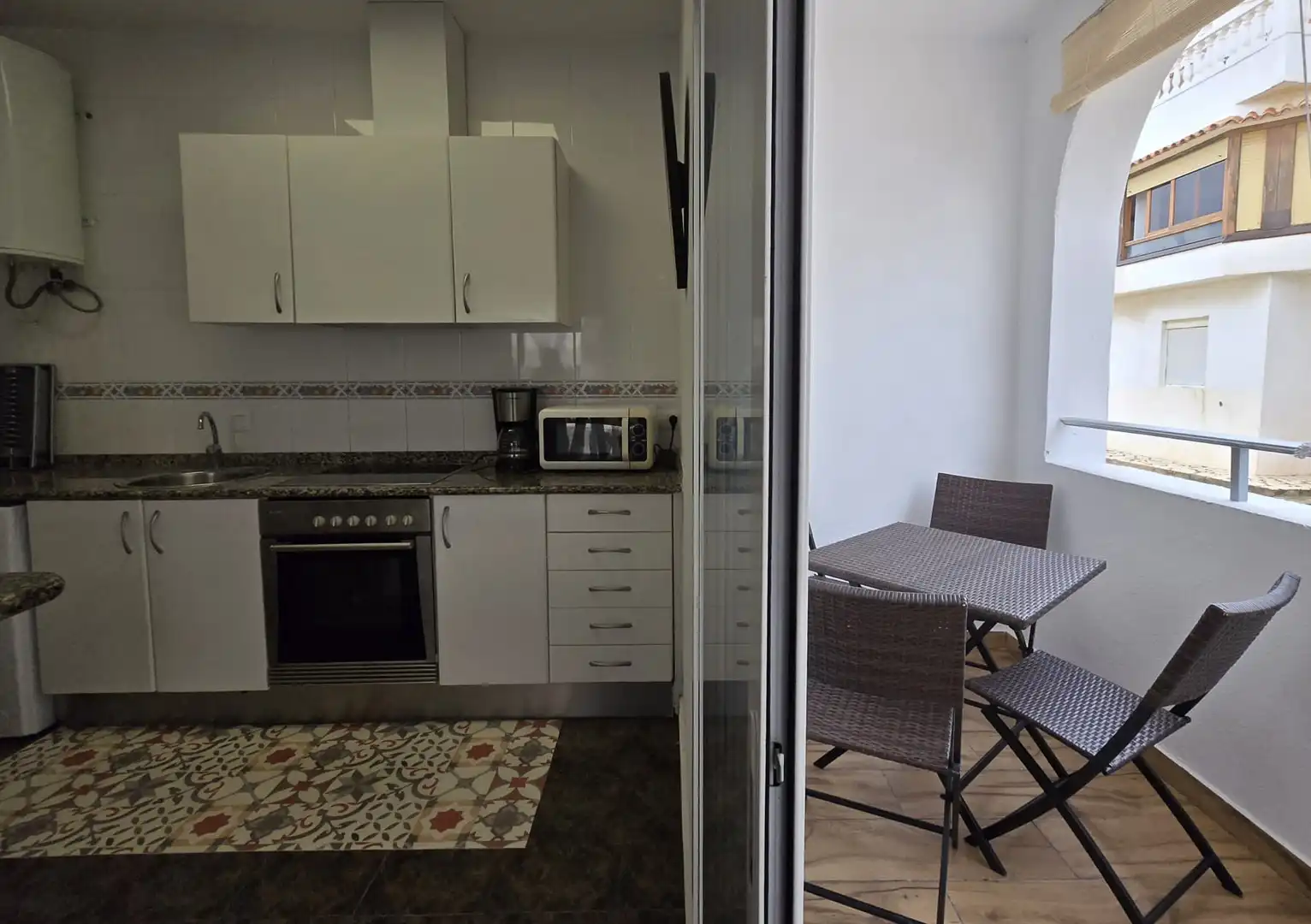 Cuina de Pis en venda en Alcalà de Xivert amb Jardí privat, Terrassa i Moblat