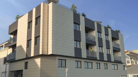 Ático de 3 dormitorios y 2 baños con piscina y terraza en Catral