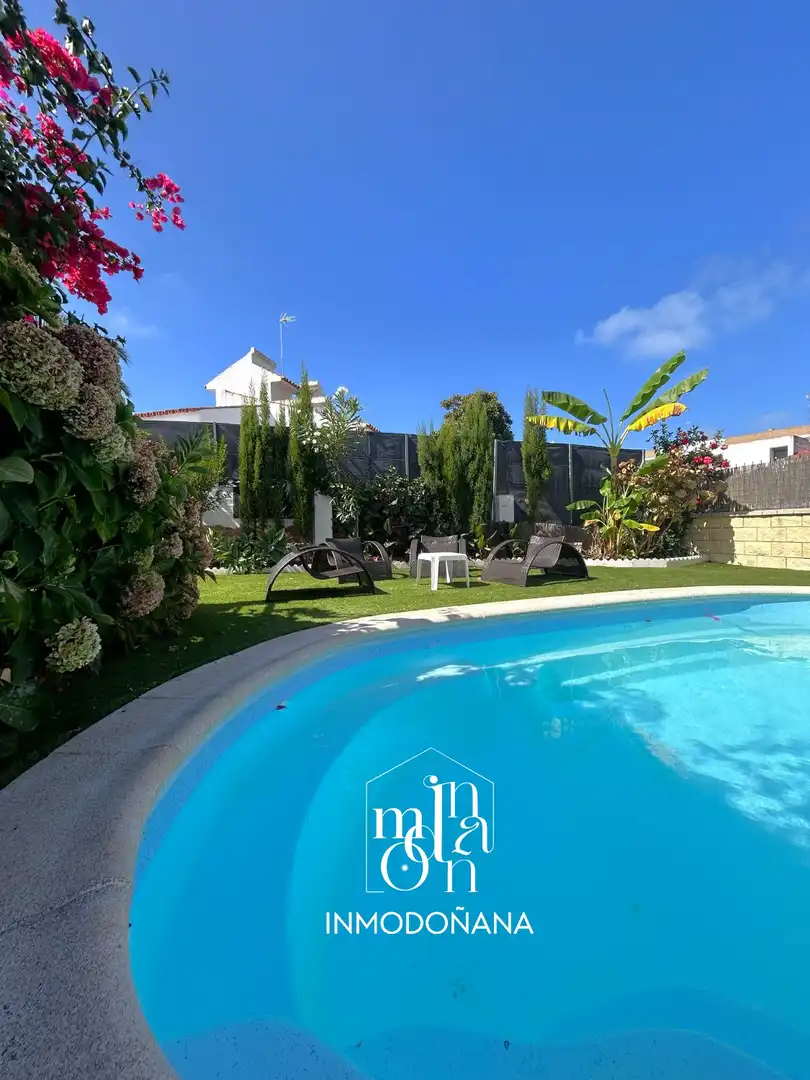 Swimming pool of Houses for sale in Almonte  with Air Conditioner, Heating and Private garden