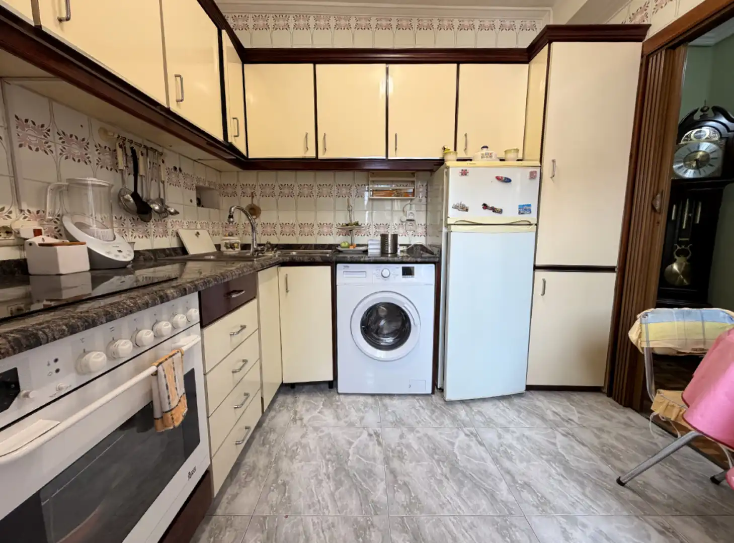 Küche von Wohnung zum Verkauf in Torrelavega  mit Heizung und Möbliert