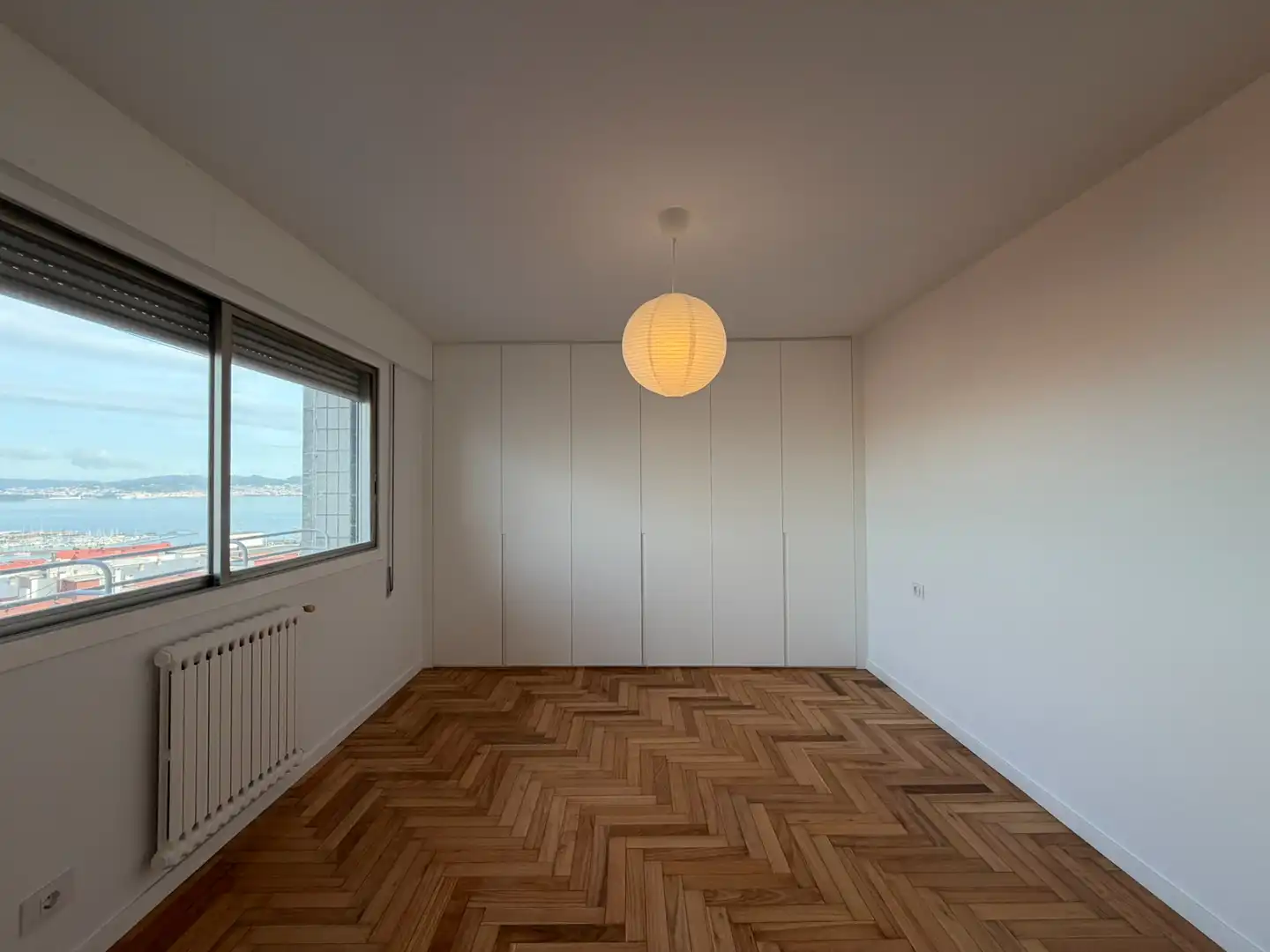 Habitación de Piso de alquiler en Vigo  con Calefacción, Parquet y Trastero