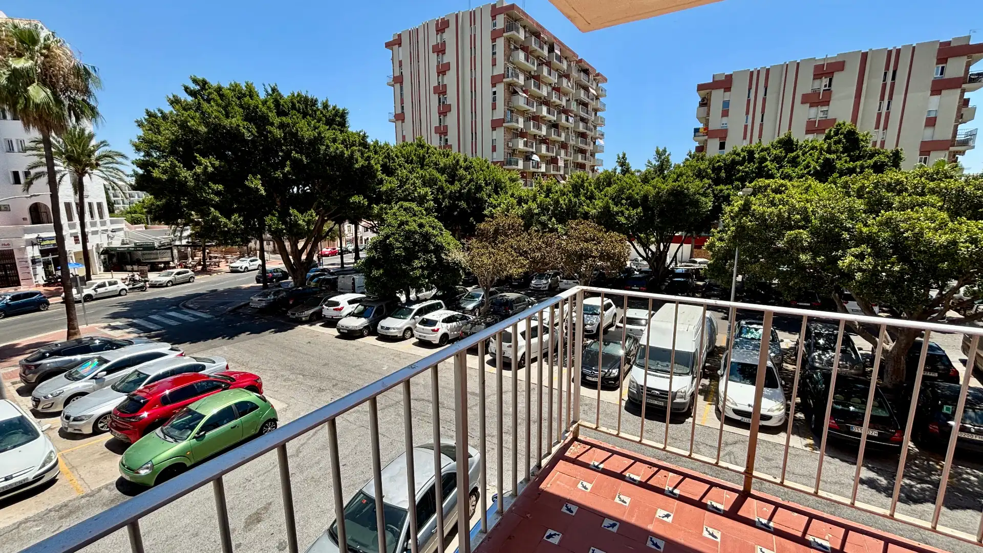 Parkplatz von Wohnung zum Verkauf in Benalmádena mit Klimaanlage, Heizung und Terrasse