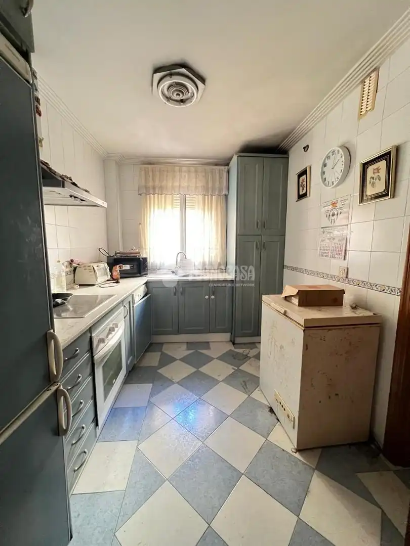 Cocina de Piso en venta en Dos Hermanas con Terraza