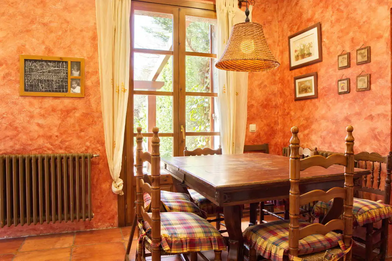 Comedor de Casa o chalet en venta en Camprodon con Calefacción, Jardín privado y Parquet