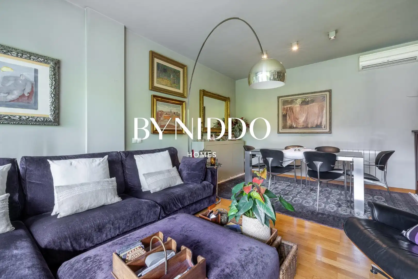 Living room of Flat for sale in Sant Cugat del Vallès  with Air Conditioner, Heating and Private garden