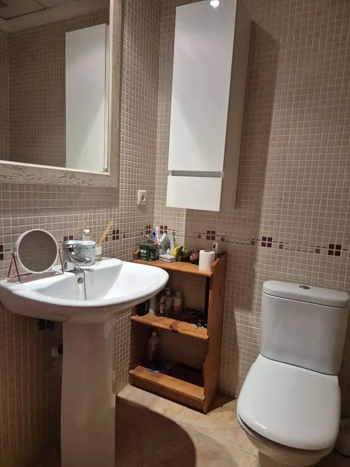 Bany de Casa o xalet en venda en Alicante / Alacant amb Aire condicionat, Jardí privat i Terrassa