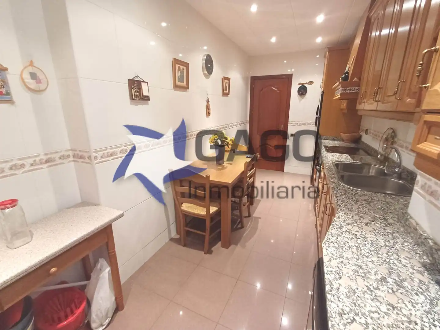 Küche von Wohnung zum Verkauf in Córdoba mit Heizung, Terrasse und Möbliert