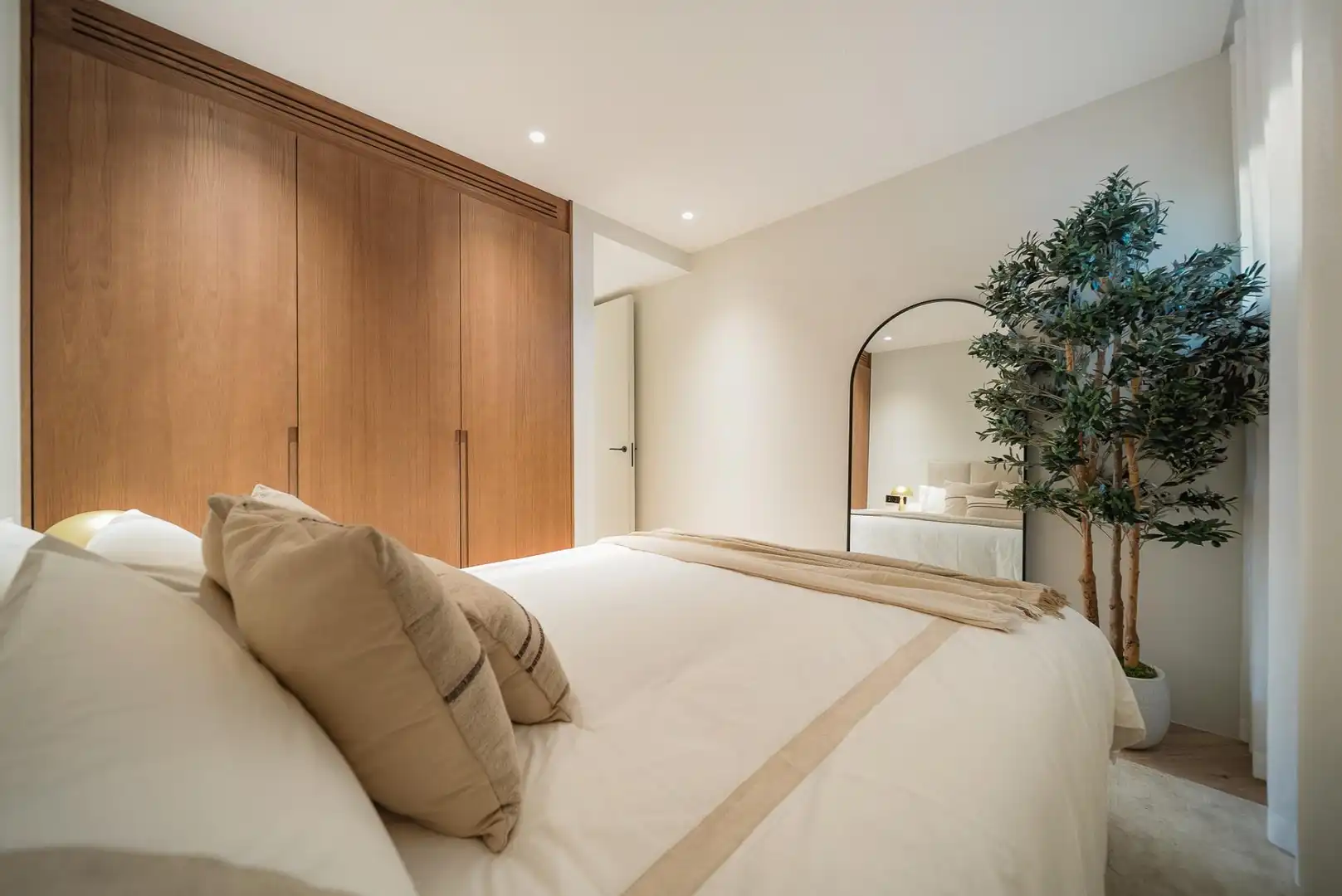 Dormitori de Apartament en venda en Marbella amb Piscina comunitària