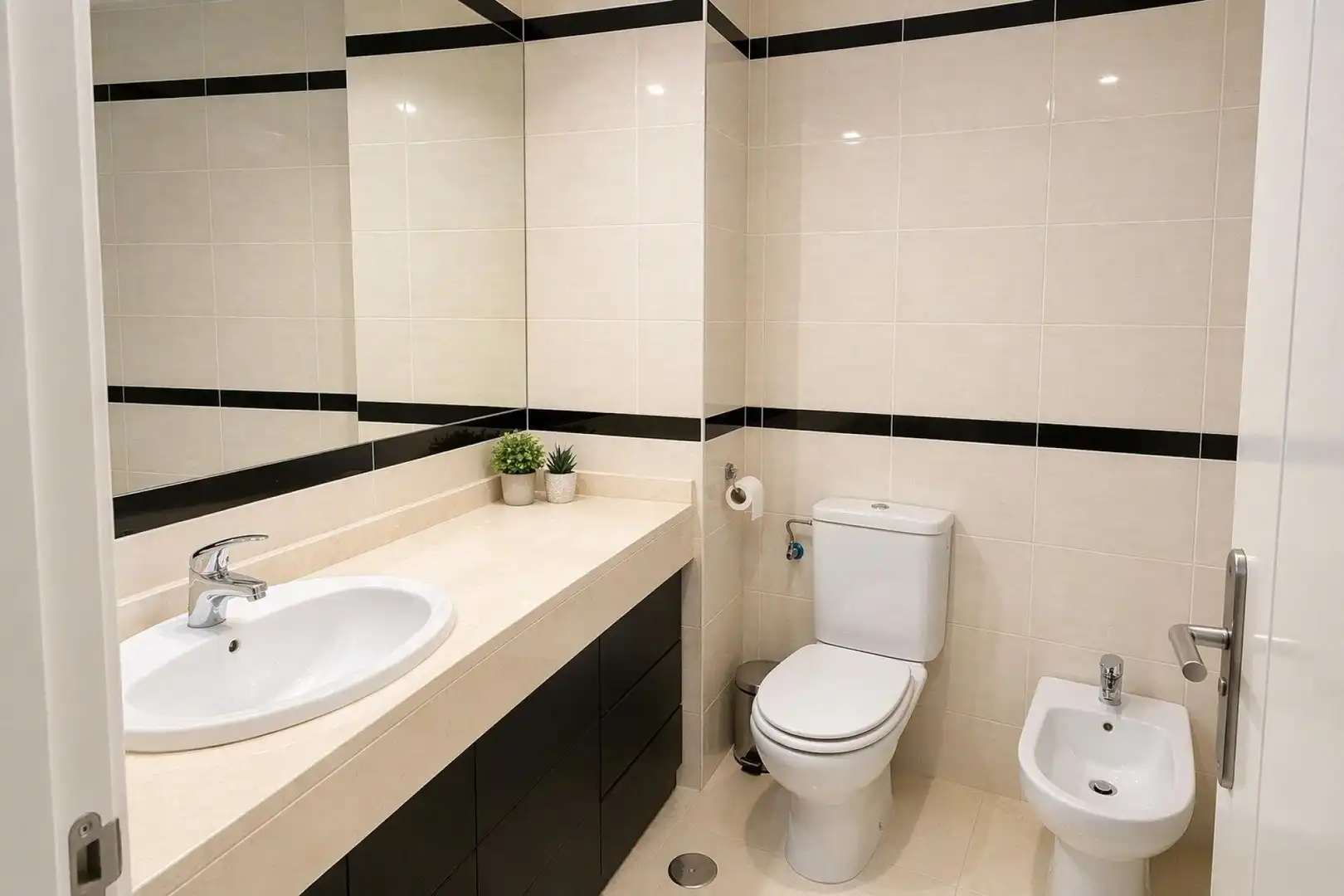 Baño de Piso en venta en Las Rozas de Madrid con Calefacción, Terraza y Piscina comunitaria