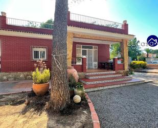 Vista exterior de Casa o xalet de lloguer en Olocau amb Terrassa i Piscina