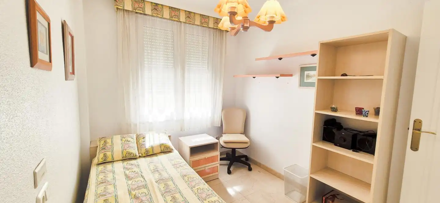Habitación de Casa o chalet en venta en Elche / Elx con Terraza, Trastero y Balcón