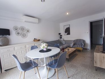 Piso con balcón en venta en del Port de Reig 17