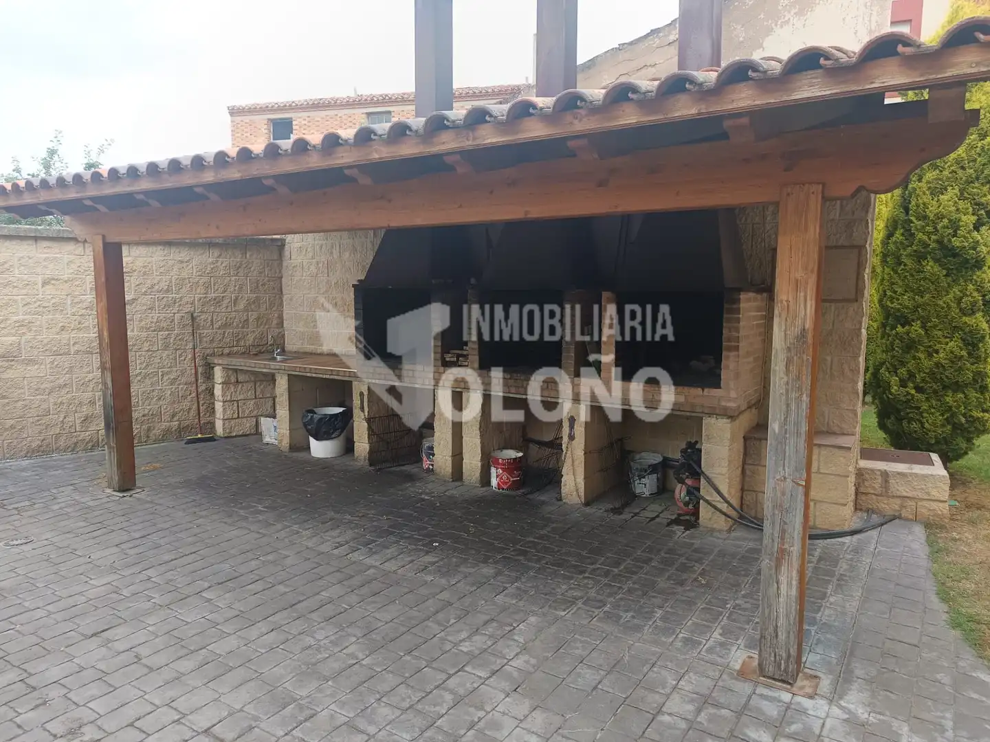 Terrassa de Apartament en venda en Castañares de Rioja amb Calefacció, Moblat i Forn