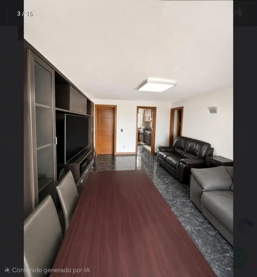 Sala d'estar de Pis en venda en L'Hospitalet de Llobregat