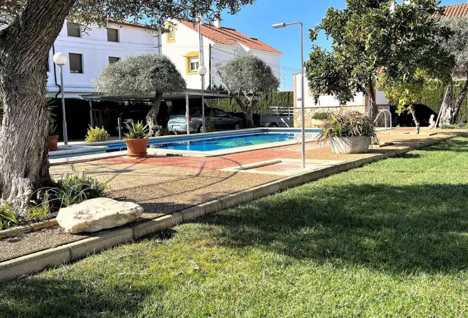 Chalet con piscina en venta en Don Benito, imagen 2