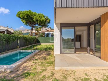 Chalet con piscina en venta en Sant Joan - Vilarromà
