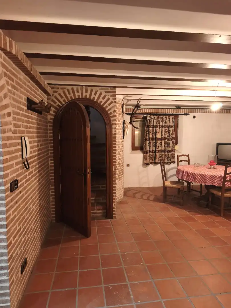 Houses for sale in Recas  with Air Conditioner, Heating and Private garden