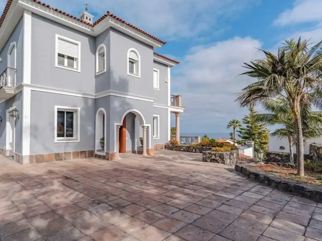 Vista exterior de Casa o chalet en venta en San Antonio - Las Arenas
