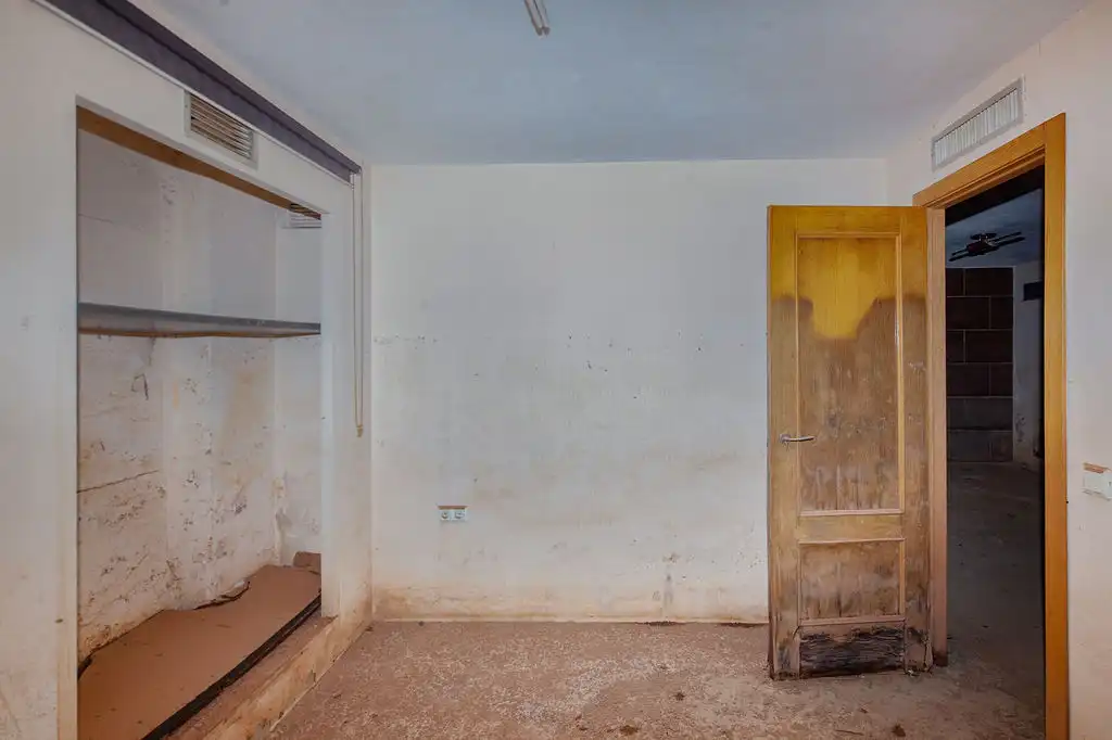 Commercial properties for sale in Alzira