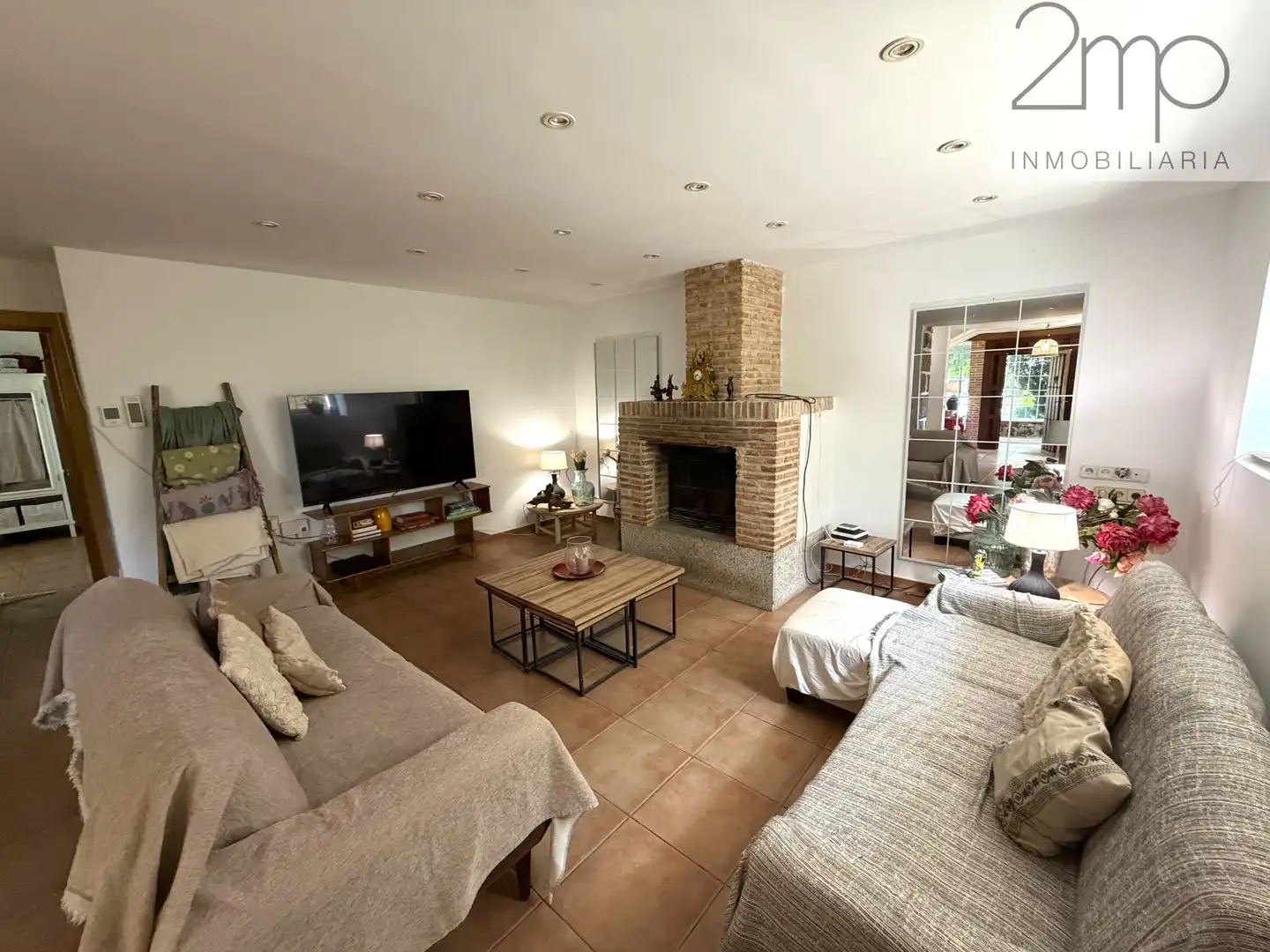 Wohnzimmer von Haus oder Chalet zur Miete in Manzanares El Real mit Heizung, Privatgarten und Parkett