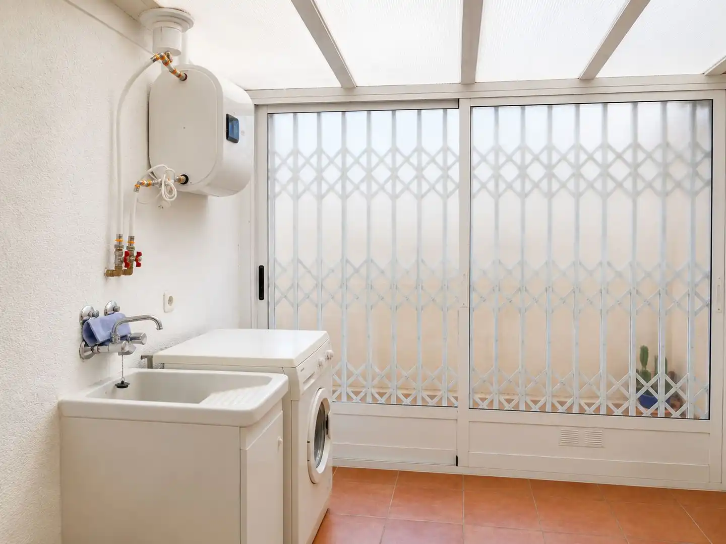 Badezimmer von Wohnung zur Miete in Castellón de la Plana / Castelló de la Plana mit Klimaanlage