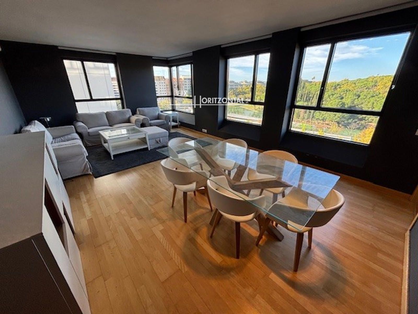 Exterior view of Flat to rent in Sabadell  with Air Conditioner and Heating