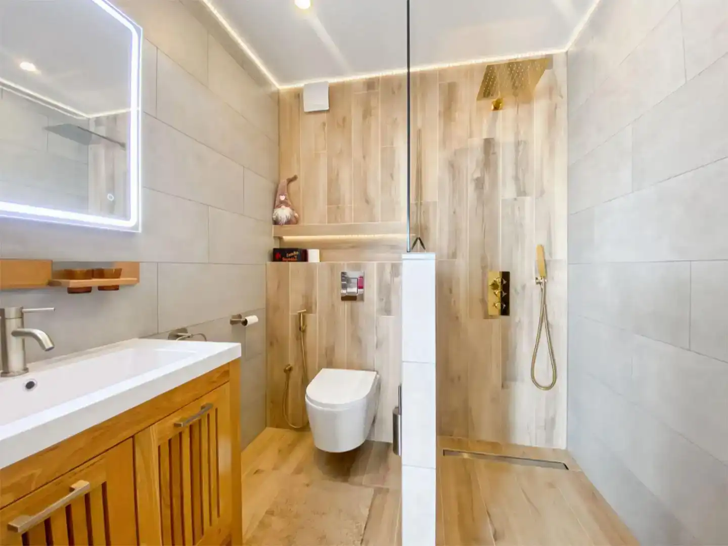 Baño de Casa o chalet en venta en Roses con Aire acondicionado, Piscina y Balcón
