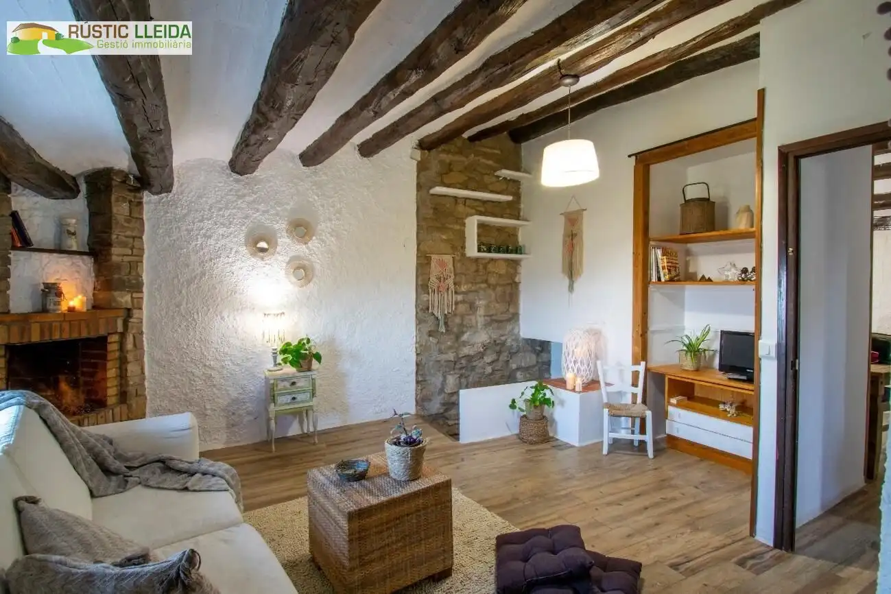 Sala de estar de Casa o chalet en venta en Forès con Calefacción, Terraza y Balcón