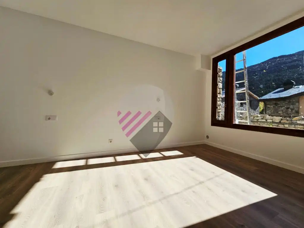 2-bedroom flat for sale in El Tarter, Canillo · 10 of 36