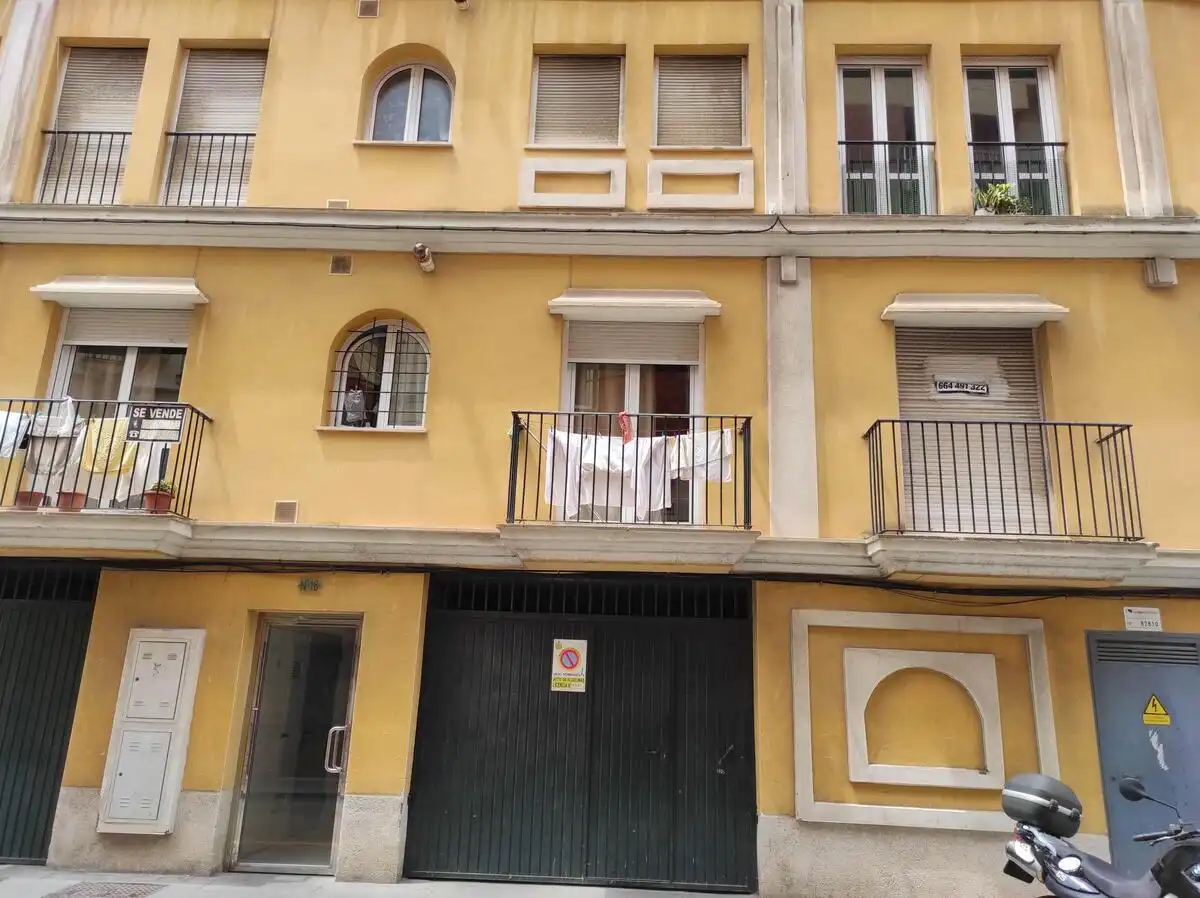 Appartamento in vendita a C/ José Santacana, imagen 2