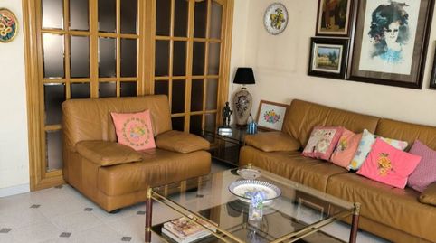 LUMINOSA Y AMPLIA VIVIENDA CON TERRAZA, imatge 2