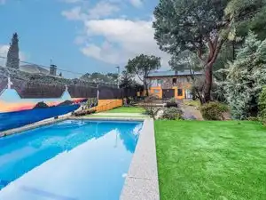 Piscina de Casa o xalet en venda en Galapagar amb Aire condicionat, Calefacció i Jardí privat