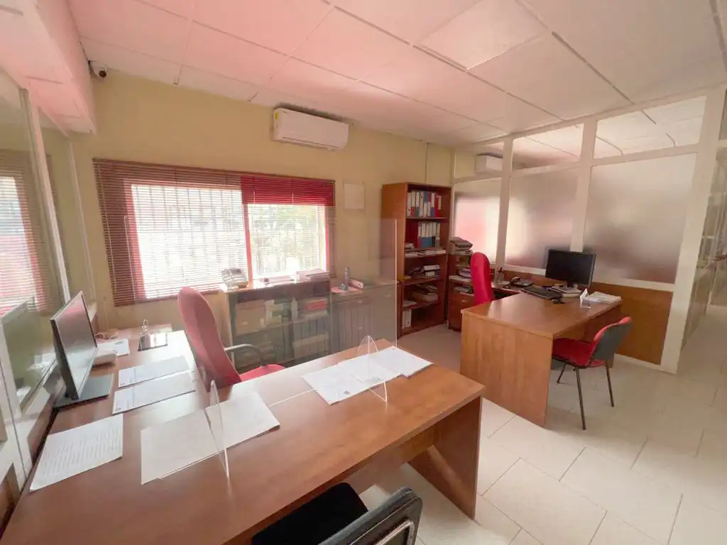 Nave industrial en venta en Humanes de Madrid