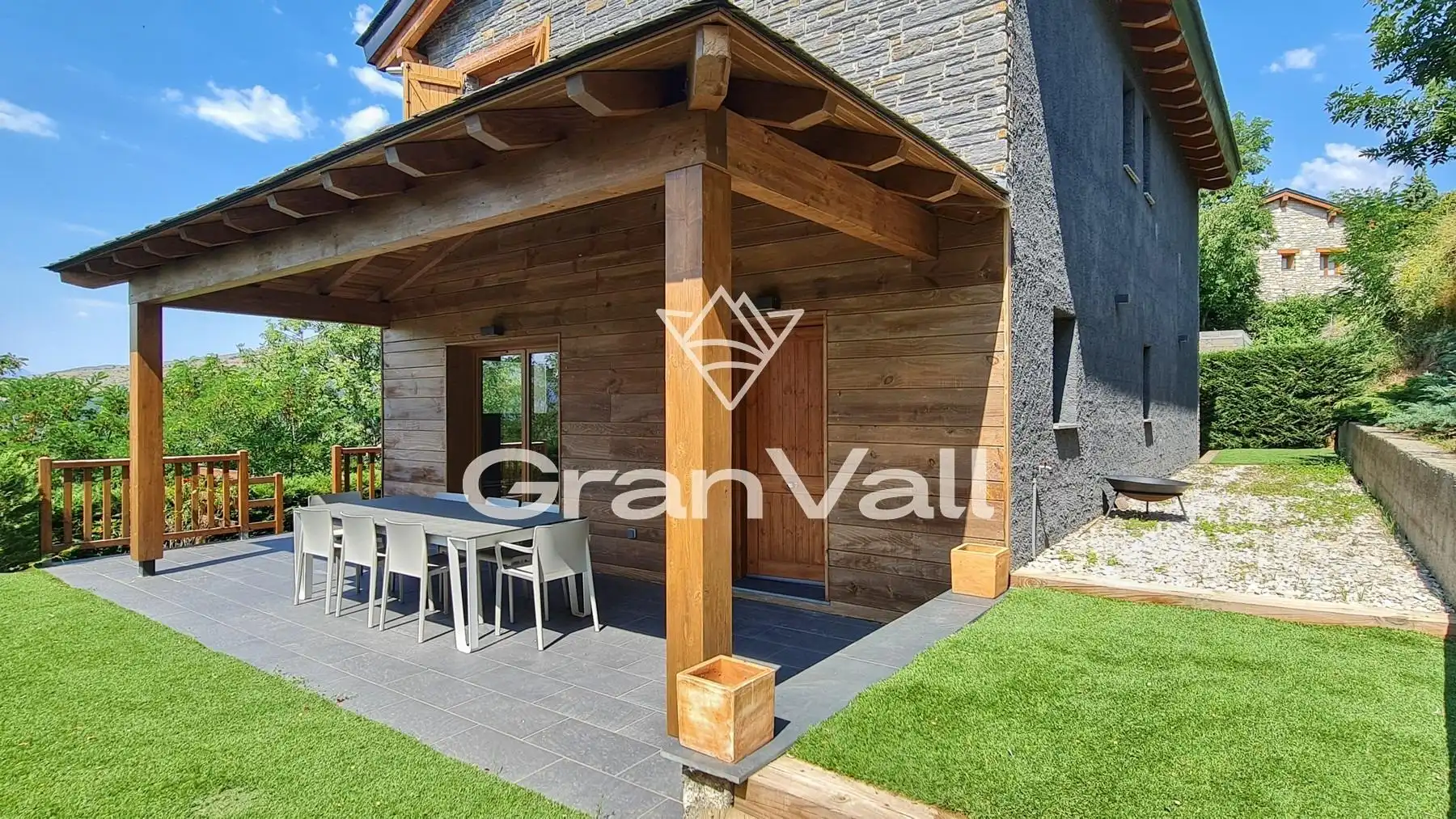 Haus mit Garten zum Verkauf in Enveitg