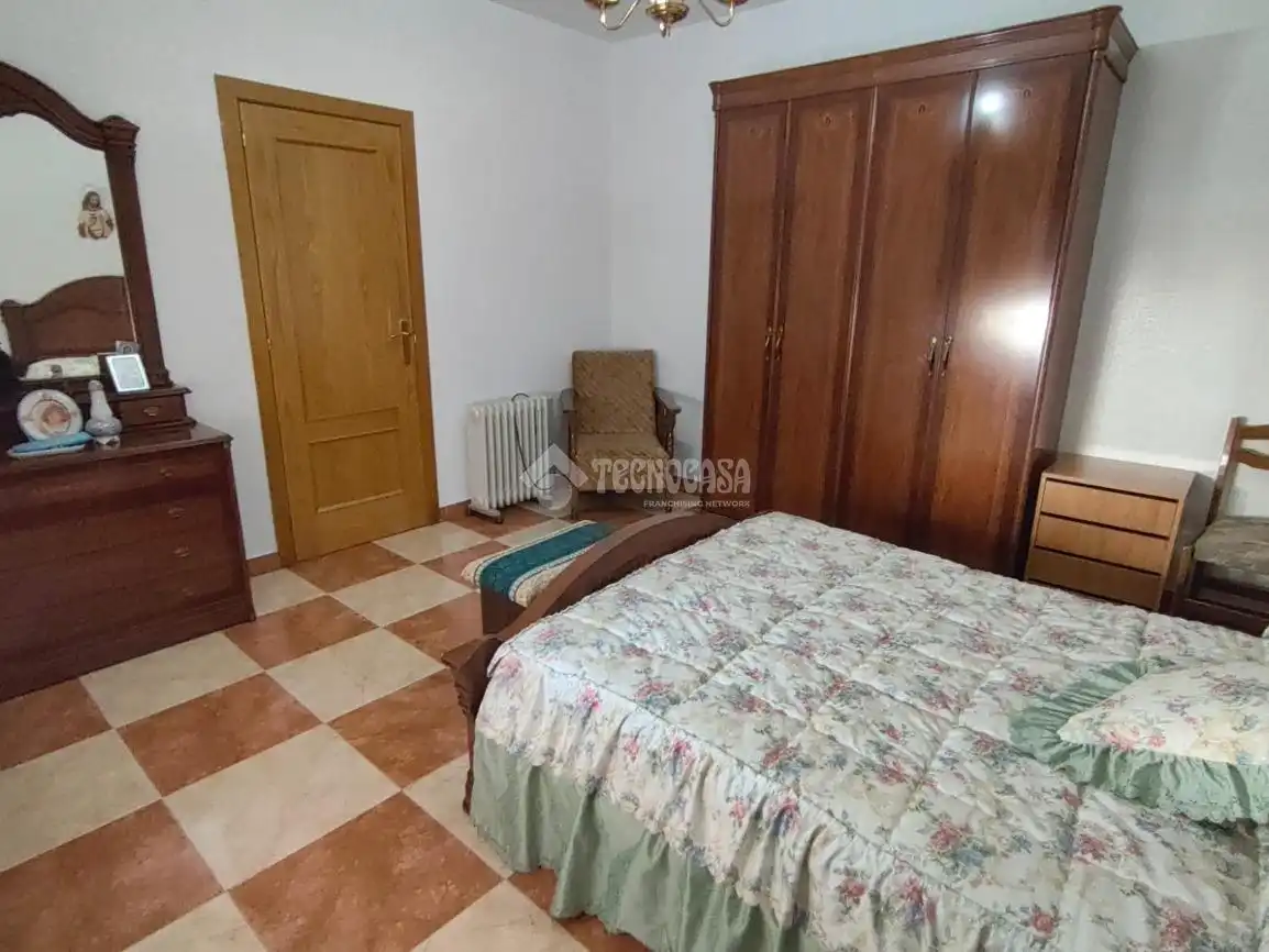 Dormitori de Casa adosada en venda en La Carolina amb Moblat