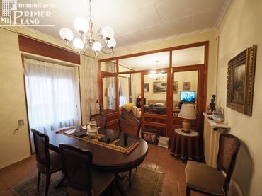 Casa amb balcó en venda a Tomelloso