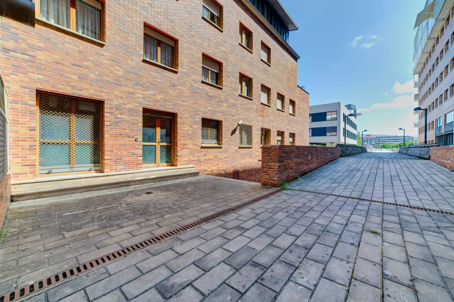 Vista exterior de Oficina en venta en  Pamplona / Iruña