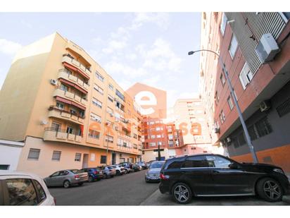Exterior view of Apartment for sale in Badajoz Capital  with Air Conditioner