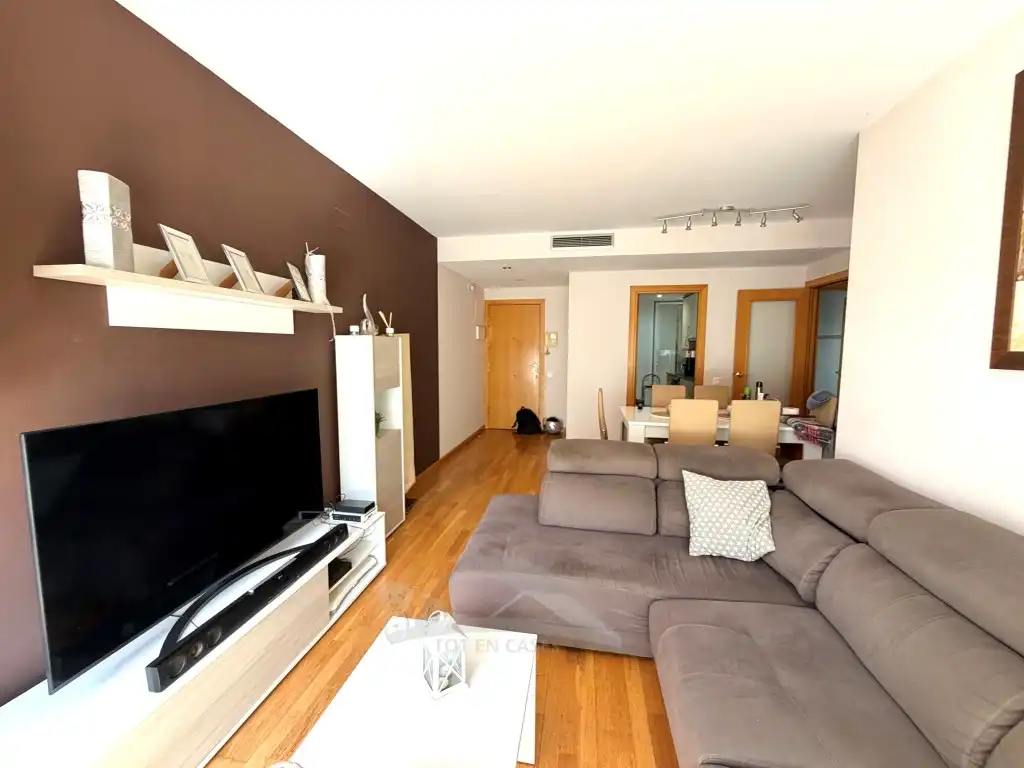 Wohnung mit Aufzug zum Verkauf in Calle Teresa Pamies Bertran, imagen 2