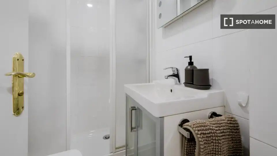 Habitación en Ríos Rosas - Nuevos Ministerios