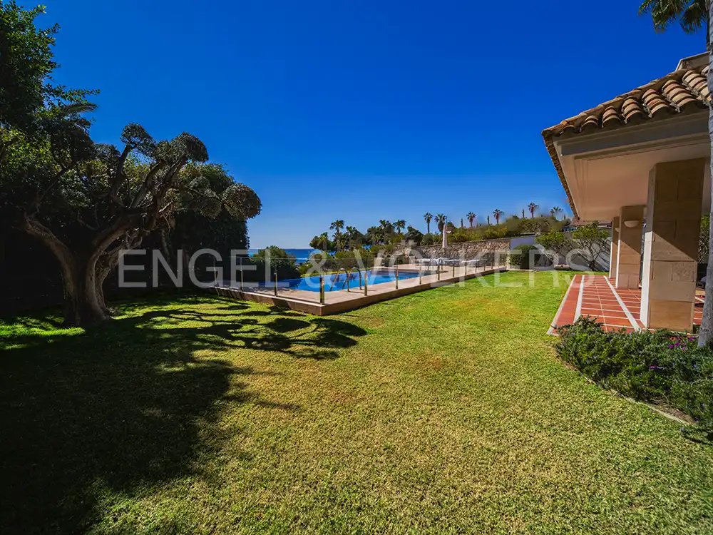 Villa con piscina in vendita a Avinguda de la Costa Blanca, imagen 5
