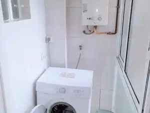 Baño de Piso en venta en Reus con Amueblado, Horno y Lavadora