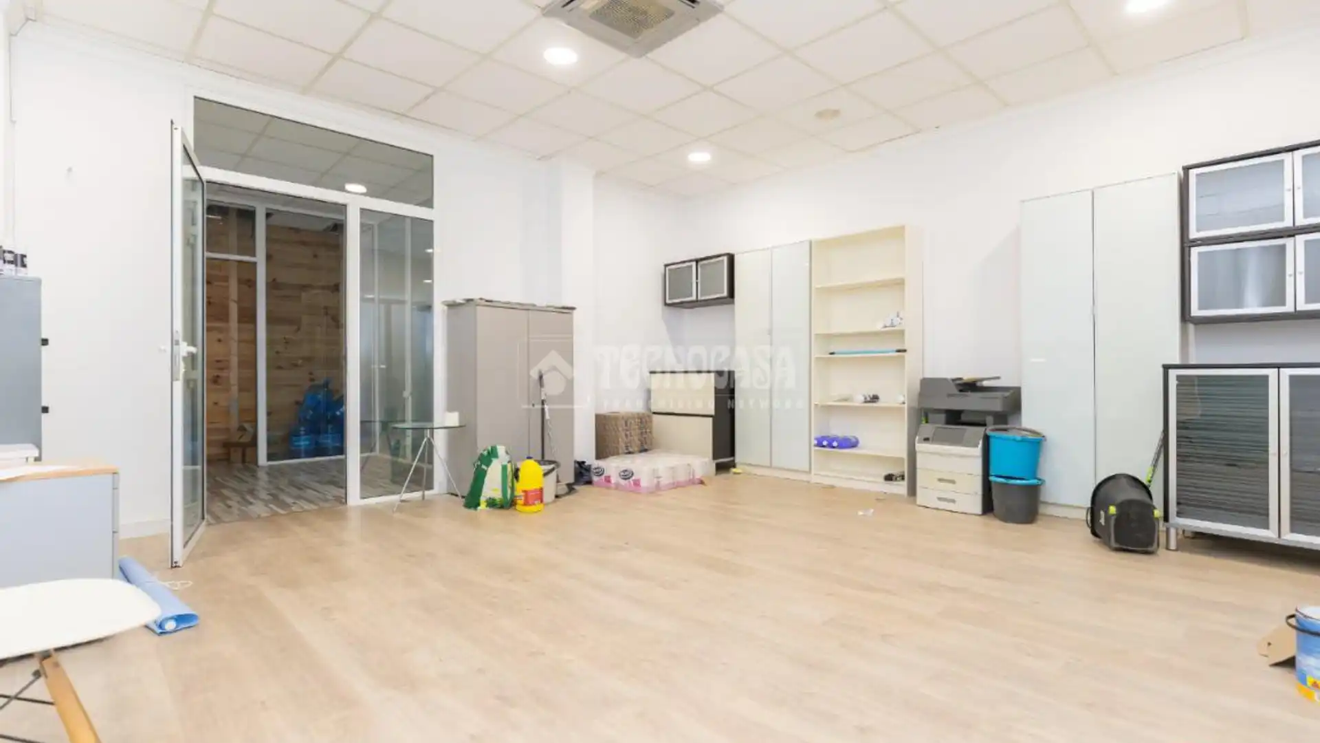 Premises for rent in Las Marinas - Pueblo Laguna