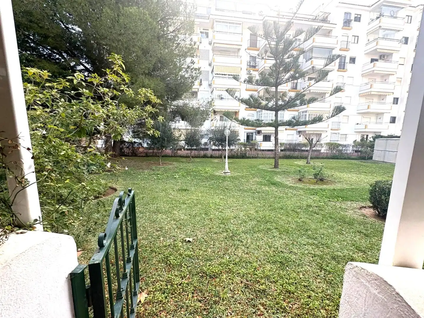 Jardí de Casa adosada en venda en Fuengirola amb Aire condicionat, Jardí privat i Terrassa