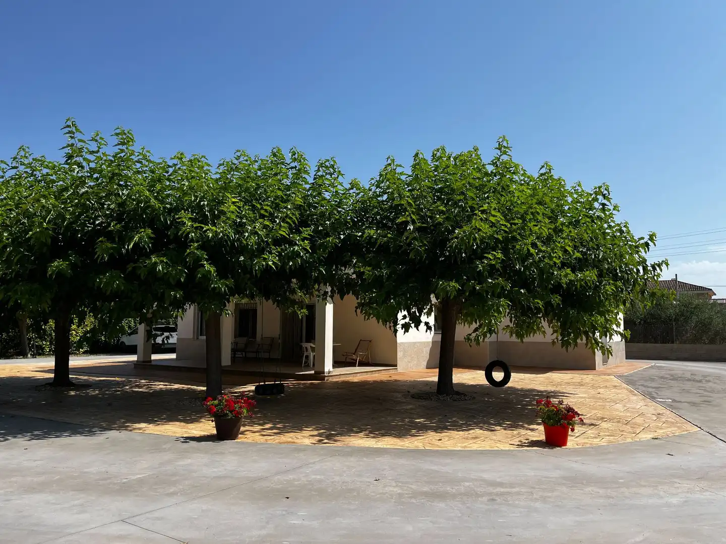 Vista exterior de Casa o xalet en venda en Ontinyent amb Aire condicionat, Calefacció i Jardí privat
