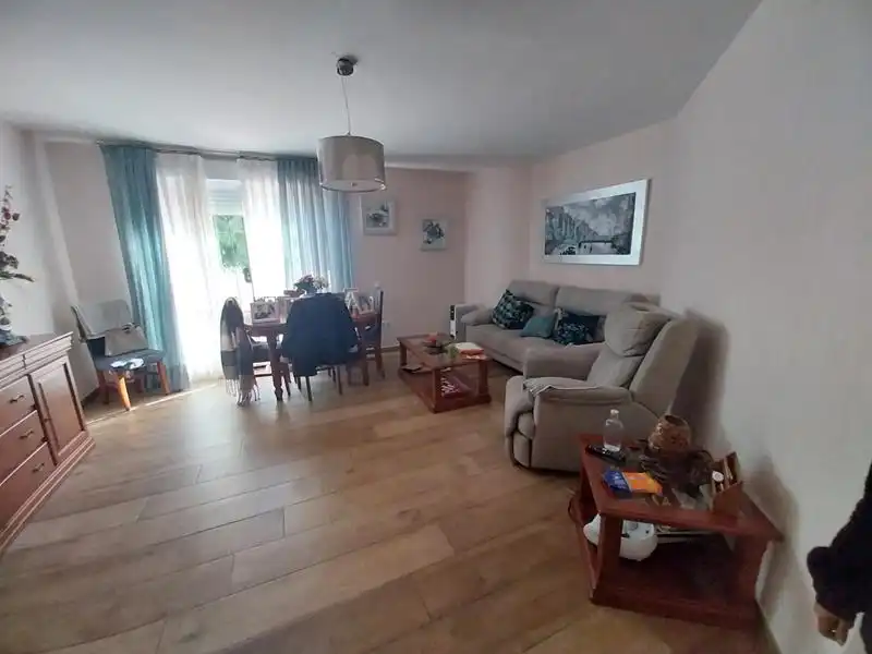 Sala d'estar de Pis en venda en Estepona amb Terrassa