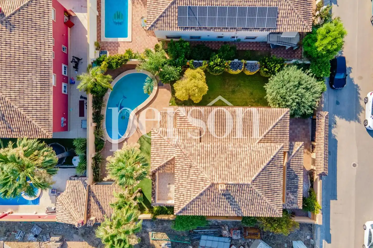 Vista exterior de Casa o xalet en venda en La Pobla de Vallbona amb Aire condicionat, Calefacció i Jardí privat