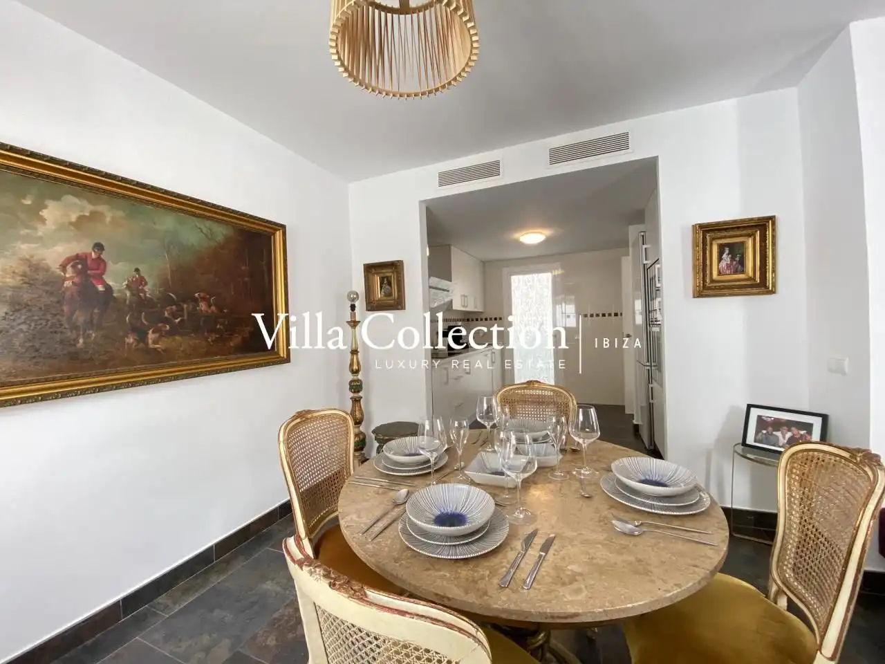 Esszimmer von Einfamilien-Reihenhaus zum Verkauf in Sant Josep de sa Talaia mit Privatgarten, Terrasse und Schwimmbad